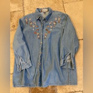 Vintage Passion-1 Southwestern Aztec Embroidered Blue Denim Button Up Shirt Sz M